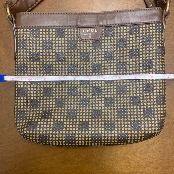 Fossil Leather Medium Crossbody Bag - Picture 7 of 7